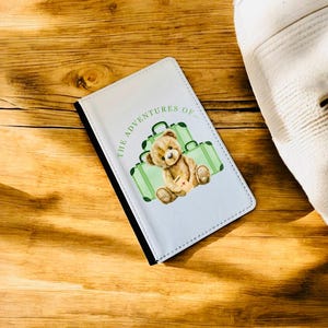 Copertina per passaporto personalizzata a forma di orsetto: la prima vacanza del bambino