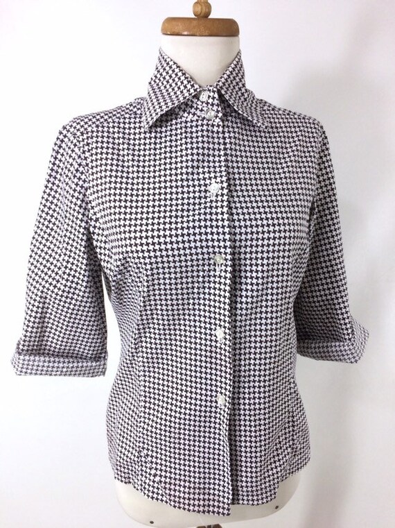 50s 60s Black and White Houndstooth Blouse. HIgh … - image 2