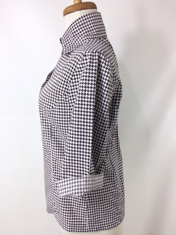 50s 60s Black and White Houndstooth Blouse. HIgh … - image 7