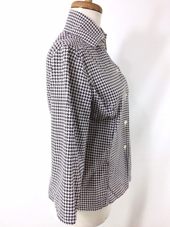 50s 60s Black and White Houndstooth Blouse. HIgh … - image 6