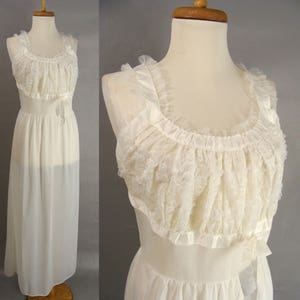 50s Sheer White Sexy Honeymoon Nylon & Lace Nightgown. Wedding Bridal Blue Swan Lingerie. size 38 M L 10 12