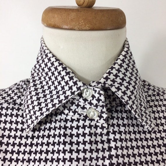 50s 60s Black and White Houndstooth Blouse. HIgh … - image 5