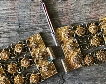 Vintage 1950\'s Designer Gold Enamel Chain Belt, Filigree, Medium Vintage 1950 main image 3