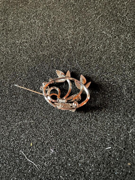 Pin with onxy cab.. loop for chain as necklace!! - image 3