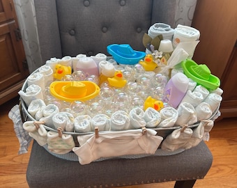 Pastel de pañales con burbujas para baño – Set de regalo para bebé *agotado temporalmente*