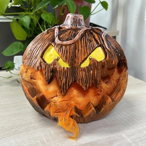Animatronic Scary Pumpkin Head Voice-Activated Halloween Prop with Light & Sound