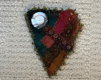 E1410 Handmade Felt, Resist Dyed Brooch