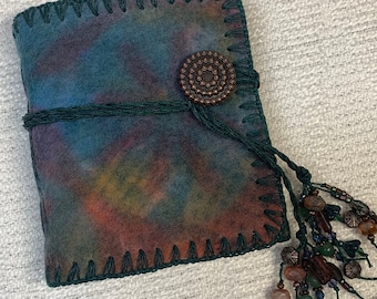 E1366 Abundance & Joy Journal - Handmade Wool Felt - Wrap Style