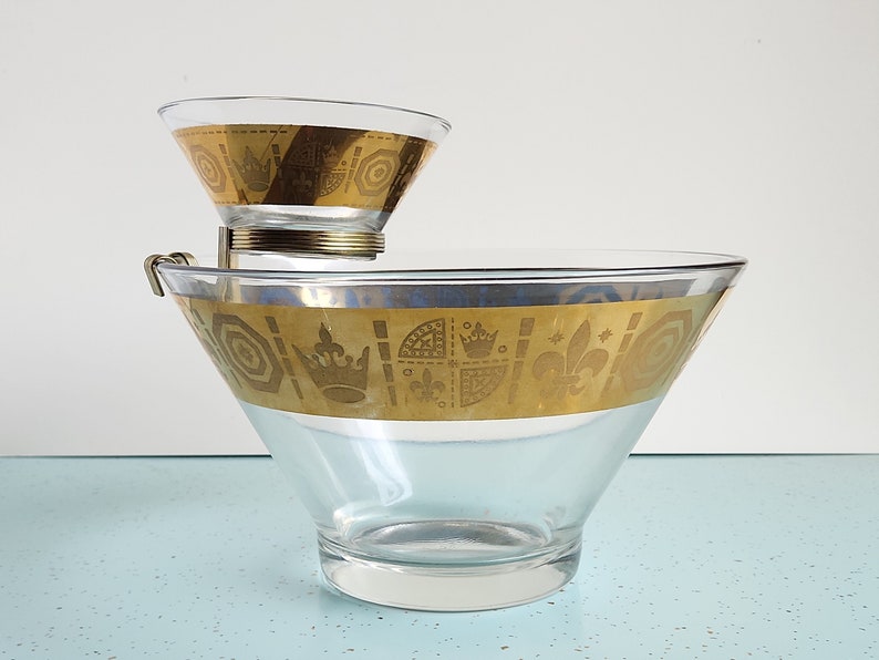 Vito Bari Gold Crowns/Fleur de Lis Chip & Dip Bowl Set image 6