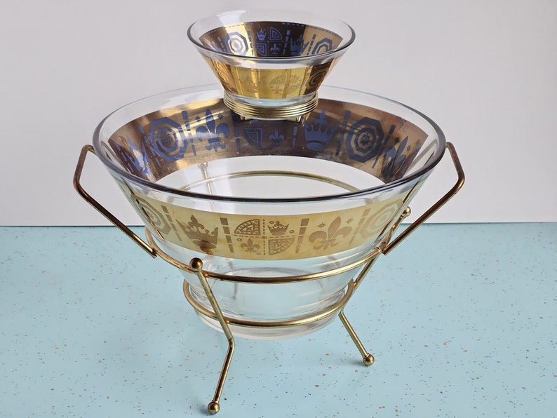 Vito Bari Gold Crowns/Fleur de Lis Chip & Dip Bowl Set image 1