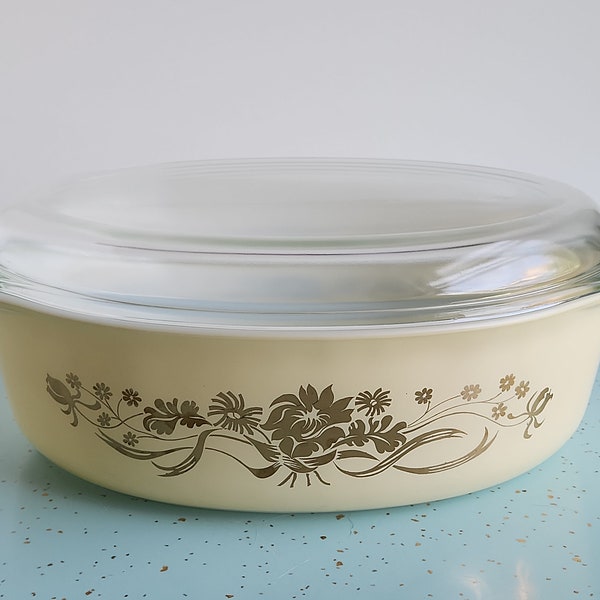 Pyrex 045 Golden Wildflower Bouquet Promo Lidded Oval Casserole 2.5 Quart