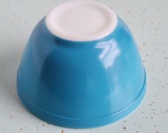 Pyrex 401 Primary Blue Bowl | Early Backstamp