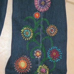 FLOWER POWER Hippie Style blue jean crewel embroidery PATTERN