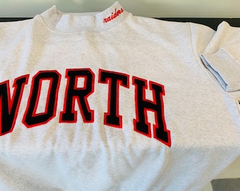 Sudadera de cuello alto bordada personalizada / Ropa de hermandad universitaria