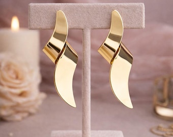 Joyería colgante con declaración escultural, diseño curvo moderno, regalo ligero para ella