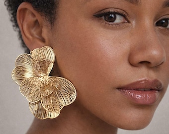 Glamoureuze bruiloftsgastverklaring oorbellen Oversized gouden bloemenoorbellen Gedurfde mode bruidsoorbellen Lichtgewicht