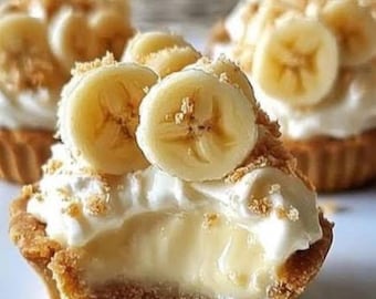 No Bake Mini Bananen-Sahne Torten Rezept: Frischkäse-Frosting (PDF Pattern)