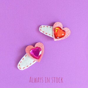 Lot de 2 barrettes personnalisables coeur rouge et rose ; Accessoires de pinces à cheveux en queue de cochon à paillettes pour petite fille