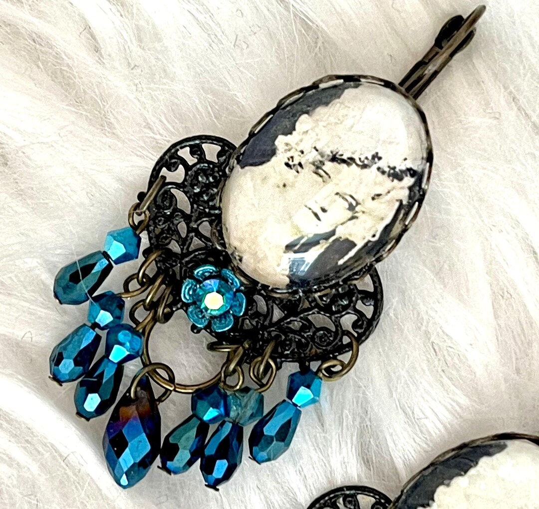 Old Hollywood Glam Earrings main image 1