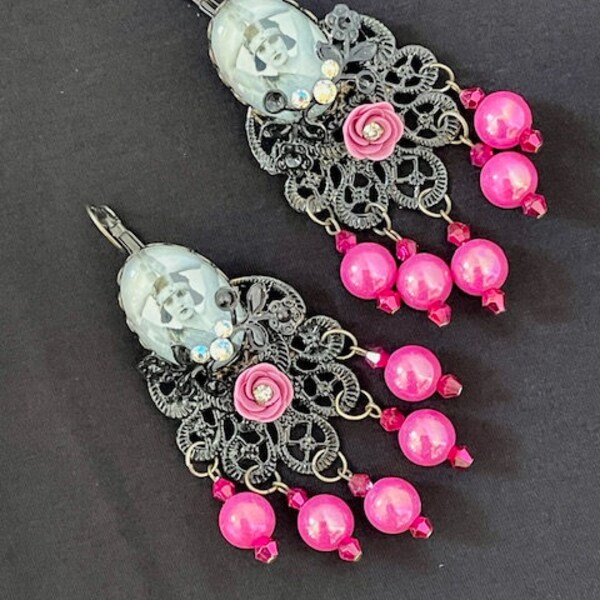 Vintage woman earrings with rhinestones, pink flower, pink beads.  #70