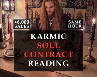 Könnte beinhalten: Ein Bild mit einer Person mit langen Haaren, einer Kreuzkette und Tarotkarten. Der Text-Overlay lautet "Karmic Soul Contract Reading" mit zusätzlichem Text, der "+6.000 SALES" und "SAME HOUR" anzeigt. Kerzen und dekorative Gegenstände sind ebenfalls sichtbar.