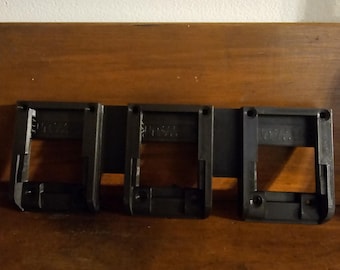 dewalt 3 battery hanger