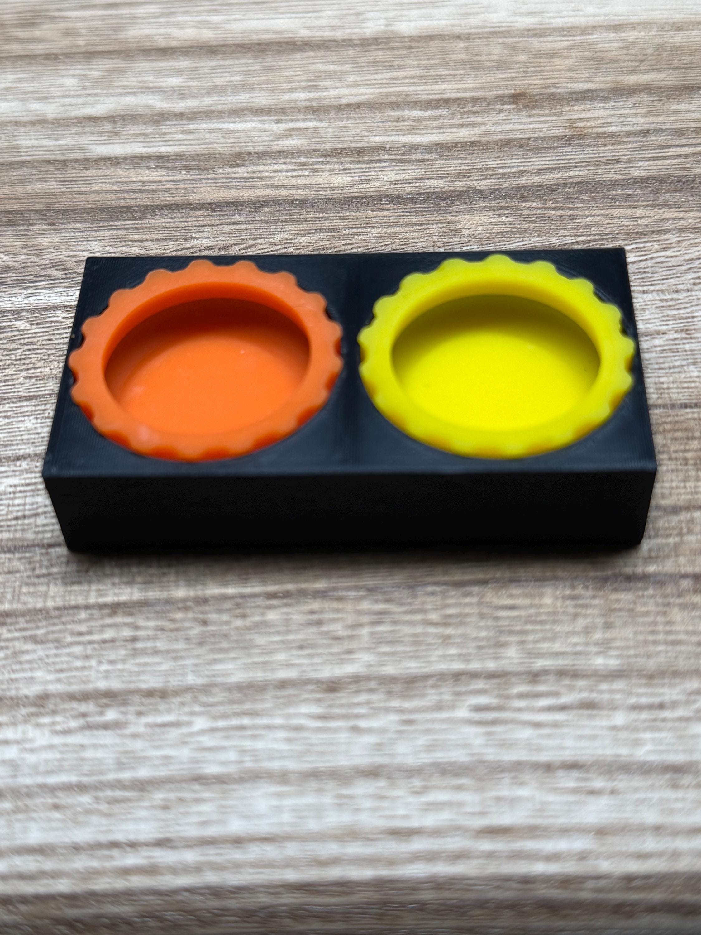 Reptile Feeder Cup Holder with 2 Silicone Cups | Double Feeding Dish for Geckos, Lizards, and Exotic Pets - Thumbnail 2