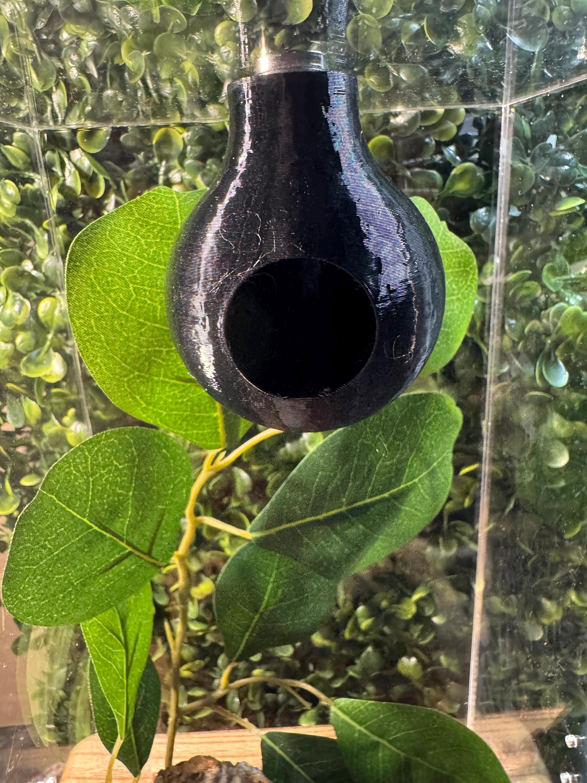 Round Magnetic Top-Mount Spider Hide | 3D Printed Tarantula & Jumping Spider Enclosure Hideout | Arboreal Invertebrate Hide - Thumbnail 5