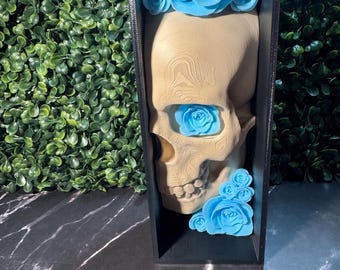 Bokhörna med dödskalle #3 med gotiska rosdetaljer