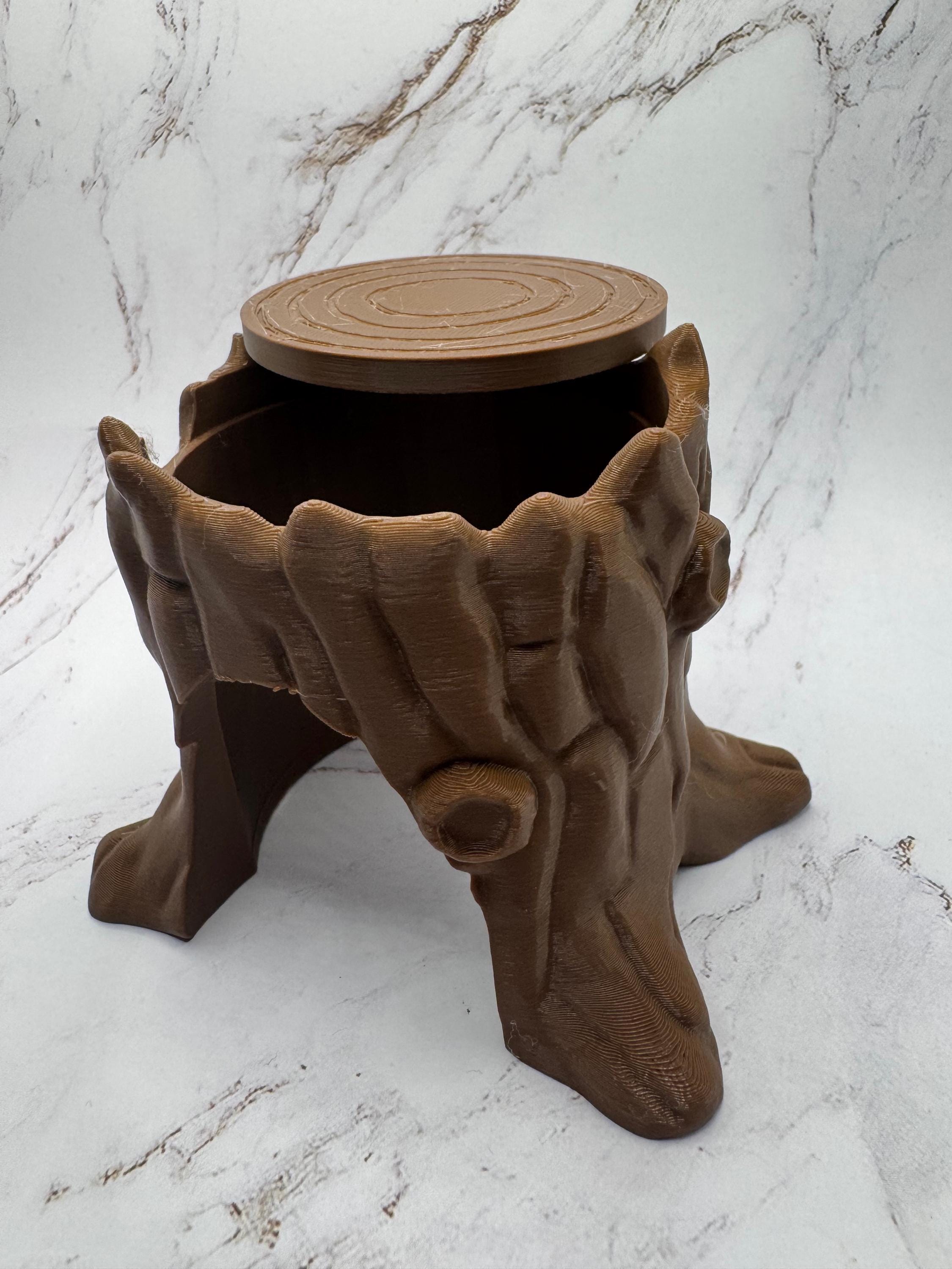 Tree Hide with Lid for Small Reptiles & Spiders - Image 1