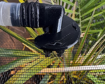 Fog Lock – bezpieczny uchwyt węża/dyszy do zamgławiacza do ekranów dla gadów