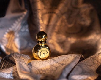 Allure Perfume Oil - Musk + Vanilla + Labdanum | Handcrafted Vegan Perfume by Goddesscent Perfumes