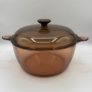 Horno holandés vintage Corning Visions color ámbar de 4,5 l con tapa / Olla grande de vidrio / V-33-B