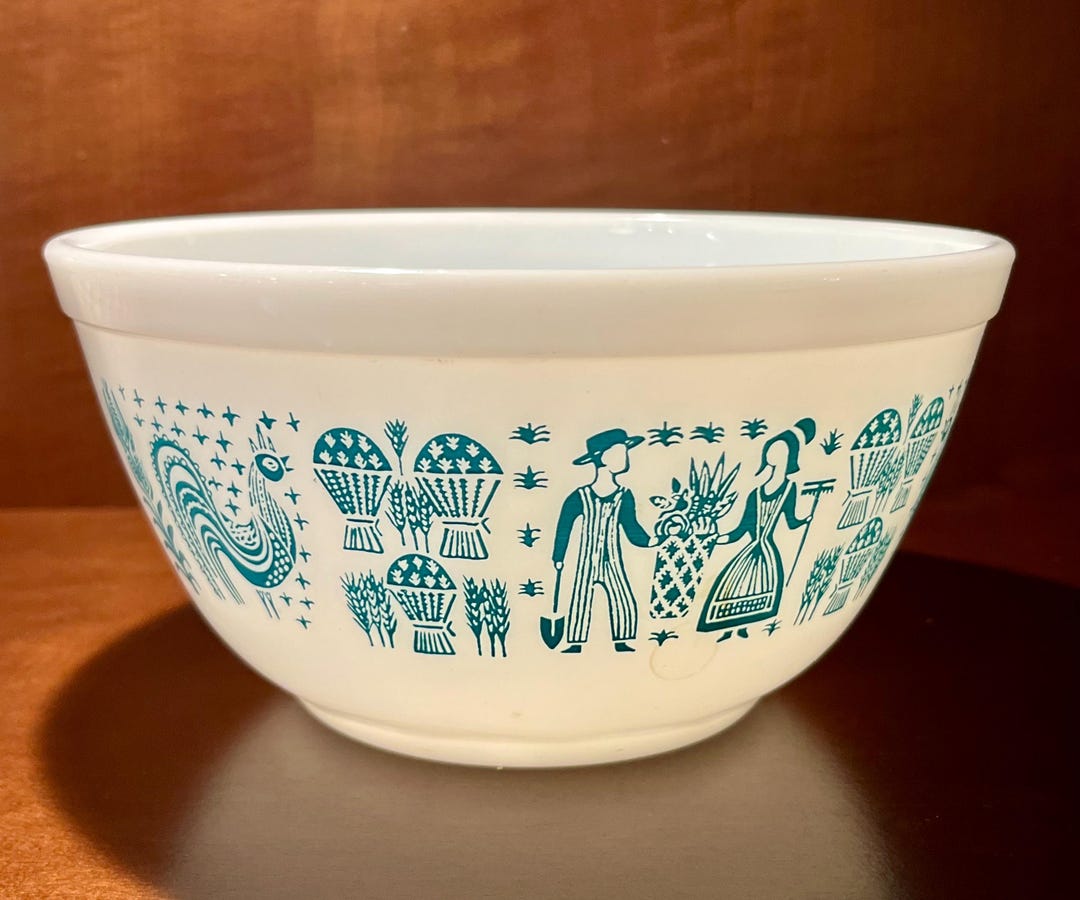 Vintage Pyrex Butterprint 402 Mixing Bowl – 1.5 Quart – Turquoise Amish ...