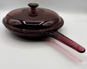 Sartén de vidrio Corning Visions color arándano con tapa – Utensilios de cocina retro de 25 cm (Hecho en EE. UU.)