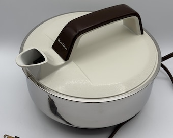 Vintage Moulinex Electric Kettle: Stainless Steel, Cream, Brown Handle, 1980s Kitchen Appliance