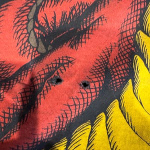 Camiseta negra Aop del dragón azul líquido de los 90 (talla XL) imagen 5