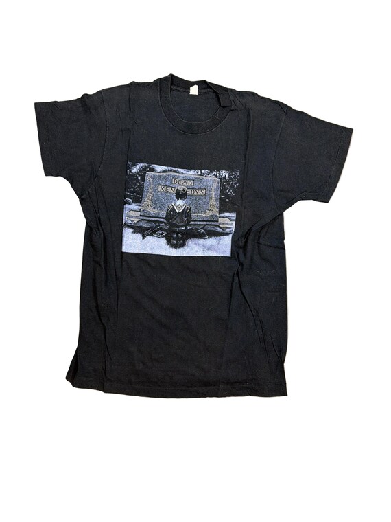 The 90s Dead Kennedys Gravestone Rare T-Shirt Large