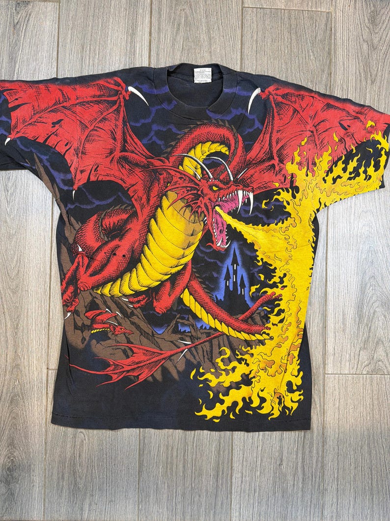 Camiseta negra Aop del dragón azul líquido de los 90 (talla XL) imagen 1