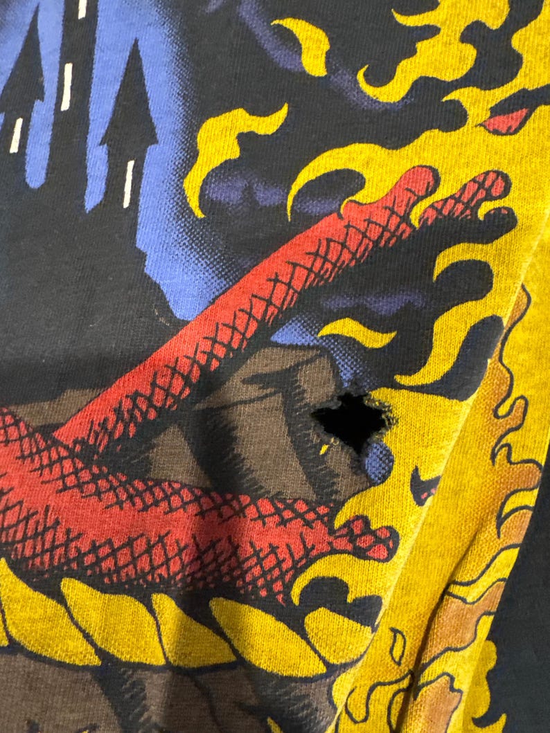 Camiseta negra Aop del dragón azul líquido de los 90 (talla XL) imagen 6