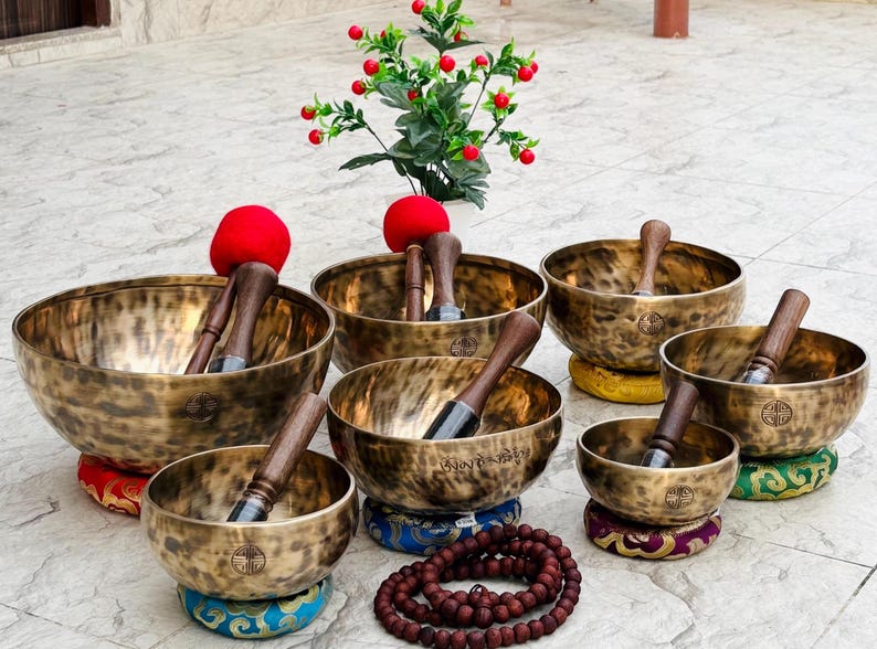 7 Chakra Full Moon Singing Bowl Set: Tibetan Sound Healing & Meditation ...