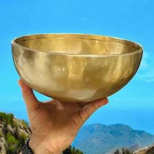 Handmade 7-Metal Tibetan Singing Bowl: Sound Healing, Meditation, Chakra Alignment