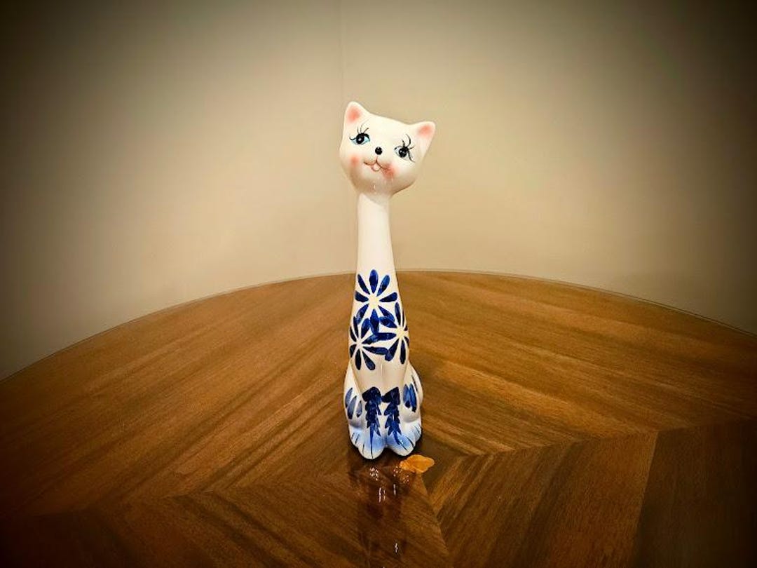Vintage Long Neck Ceramic Cat Figurine – Blue & White Flower