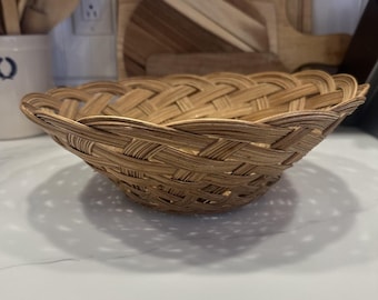 Vintage Pine Needle Basket Handmade 12” Round Cottage Farmhouse Decor 4”H