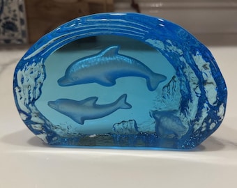 彫刻された青い鉛クリスタルガラスのイルカとカメのペーパーウェイト海