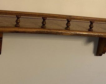 Mensola a muro vintage in legno con scanalatura per piatti, in rovere, 76 cm (lunghezza) x 25 cm (altezza) x 18 cm (profondità).