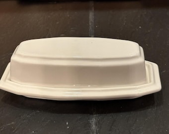 Mantequera PFALTZGRAFF Heritage Blanca con tapa, 19 cm (7,5 pulgadas), fabricada en EE. UU., estilo clásico vintage.