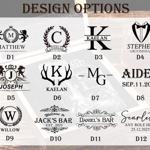 Puede incluir: Una selecci&oacute;n de opciones de dise&ntilde;o personalizadas para grabar. Los dise&ntilde;os incluyen monogramas, nombres, fechas y frases. El texto est&aacute; en una variedad de fuentes y estilos, adecuado para regalos o productos personalizados.