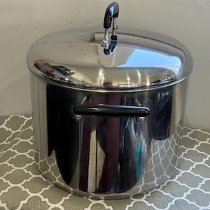 Tools of the Trade Rangeware Stock Pot. 10 Quarts