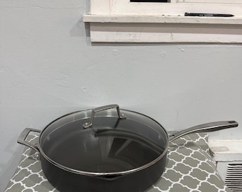 T.L. Molina New York-koekepan. 12". Geanodiseerde basis met antiaanbaklaag en handgrepen van roestvrij staal.